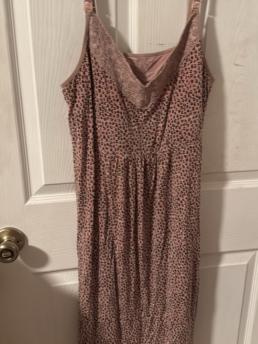 GAP Love Mauve Pink Leopard Lace Trim Slip